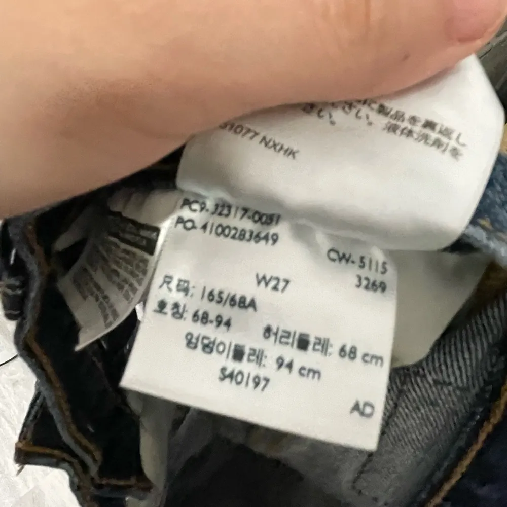 Levi’s 501 Cherry Embroidery Cut Off Jean Shorts 27 Button Fly - Image 7