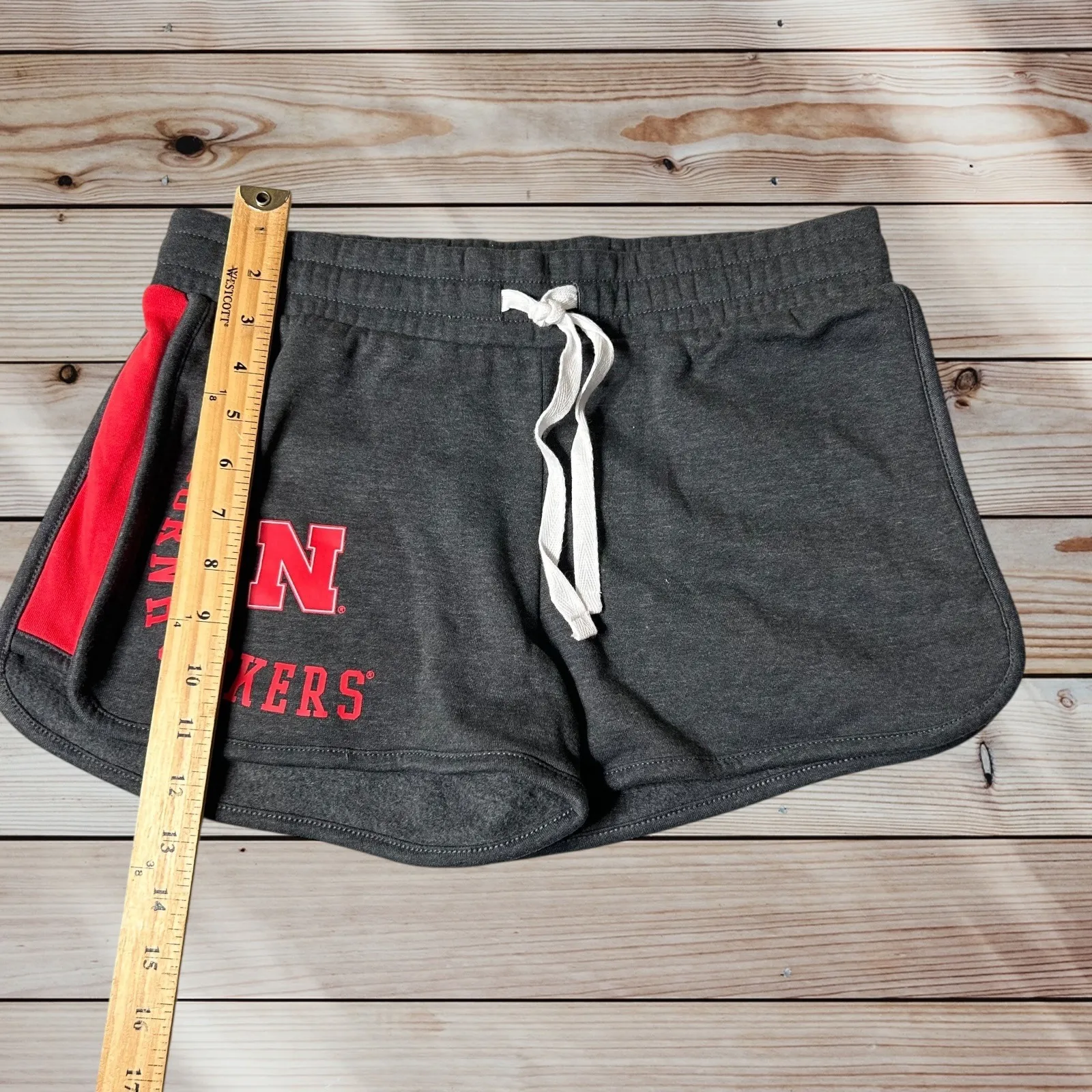 NEW Nebraska Cornhuskers Shorts Womens S Gray Captivating Comfy‎ Lounge Fleece - Image 6