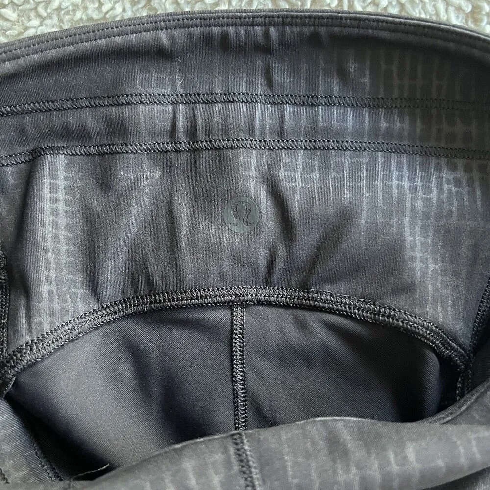 Lululemon Leggings Size 6 Black Emboss W5DAZS Mesh High-Rise Run Tight 25" - Image 10