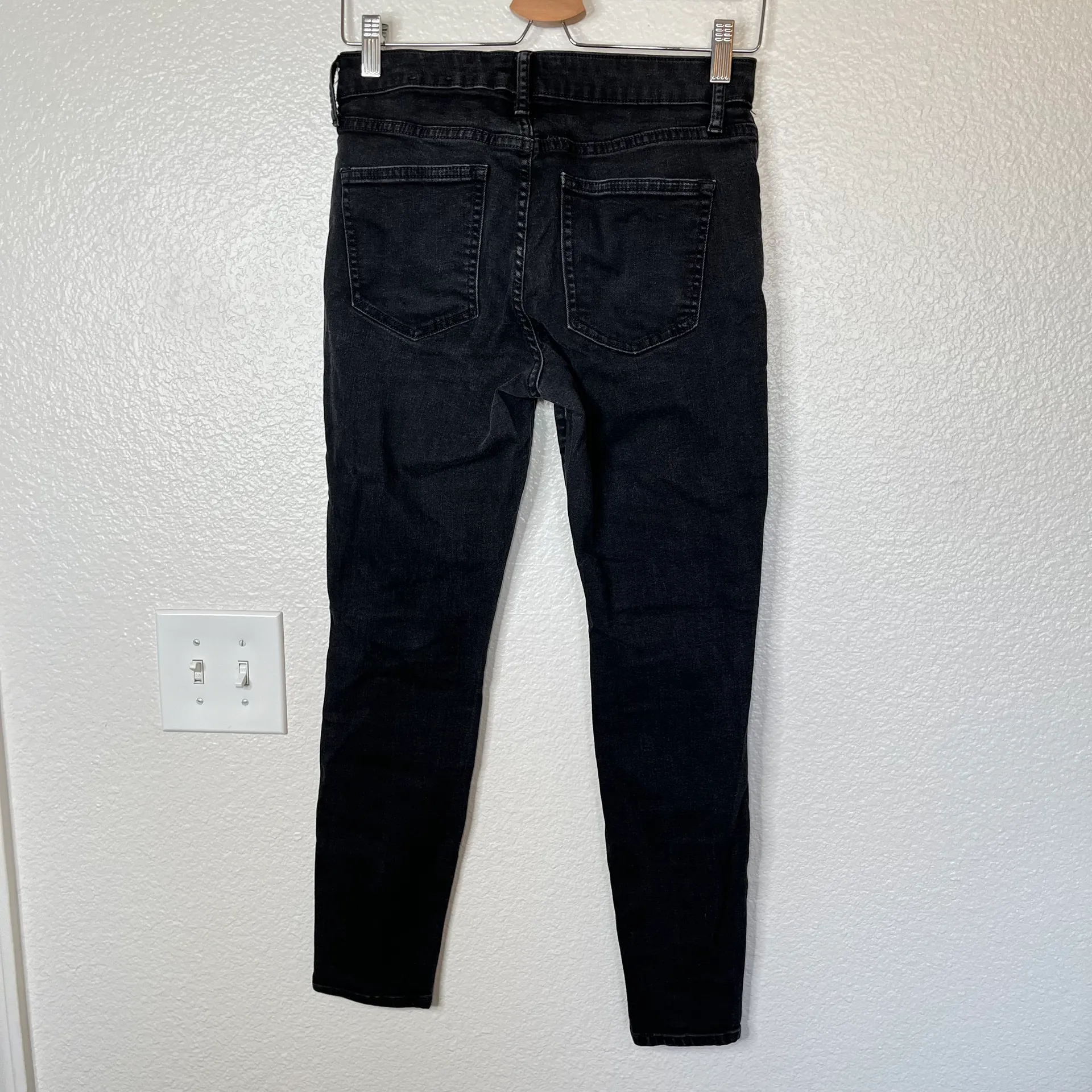 Womens Curvy True Skinny Mid Rise Black Denim Jeans Size 29R - Image 7