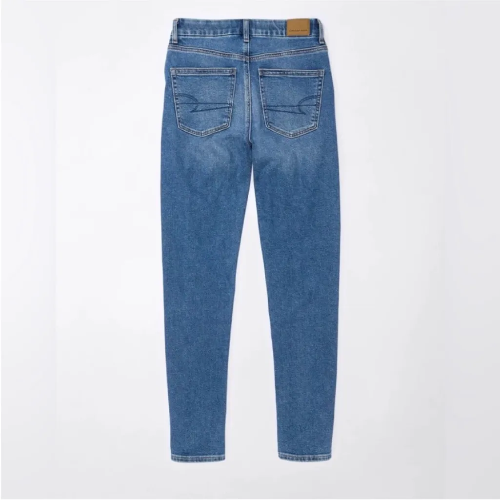 AE American Eagle Curvy Mom Jean Cheeky
Straight Leg Stretch Denim 16 short - Image 7