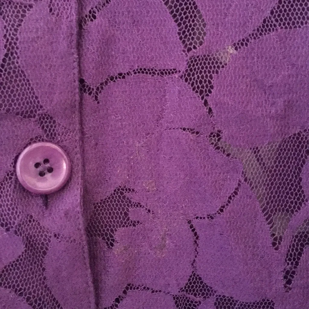 FINAL MARKDOWN Ladies’ Draper’s & Damon’s netted Blouse medium - Image 3