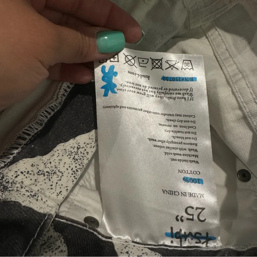 NEW Ksubi Pointer Wild Static Animal Print Black & White Size 25‎ - Image 8