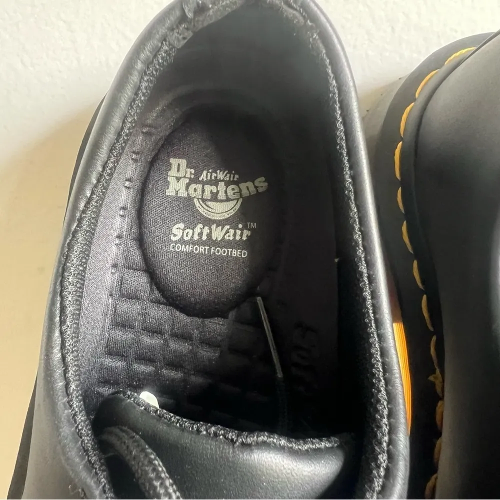 Dr. Martens Safety Toe Unisex Work Shoe Size 7 or 6 SKU#241045 - Image 9