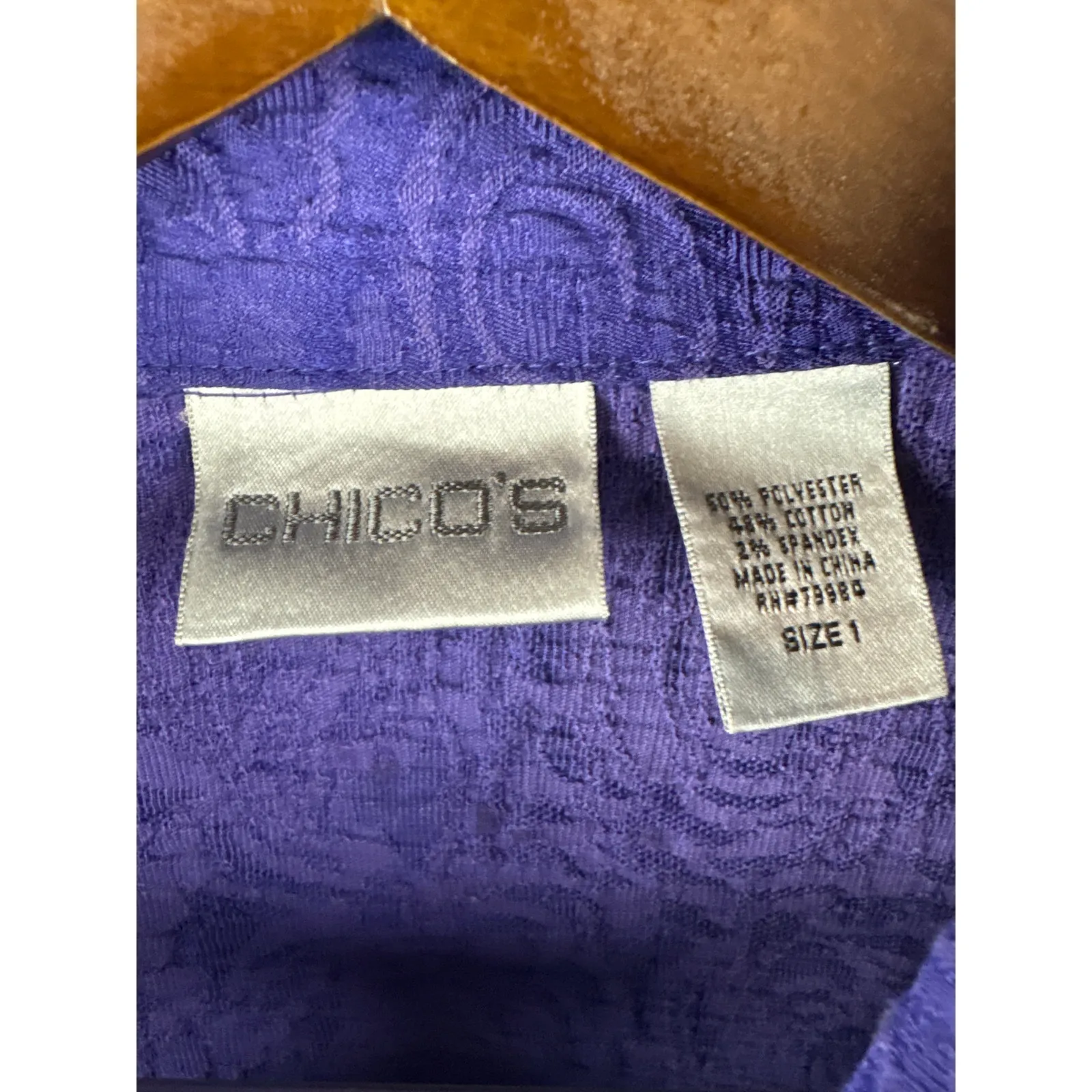 Women’s Chico’s Size 1 Royal Purple Rose Patterned Button Up - Image 4