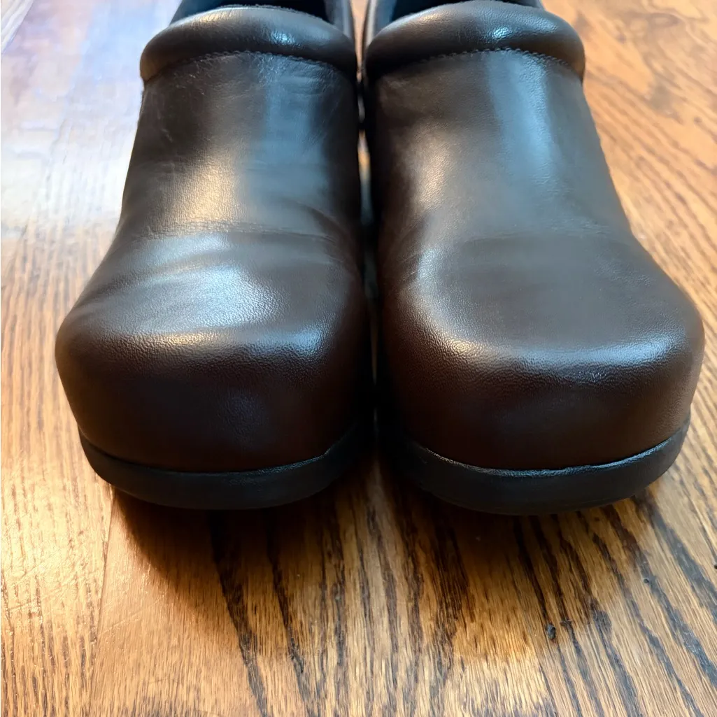 Timberland PRO Women’s Newbury Casual Alloy Toe Work Clogs Brown 8 Medium - Image 7