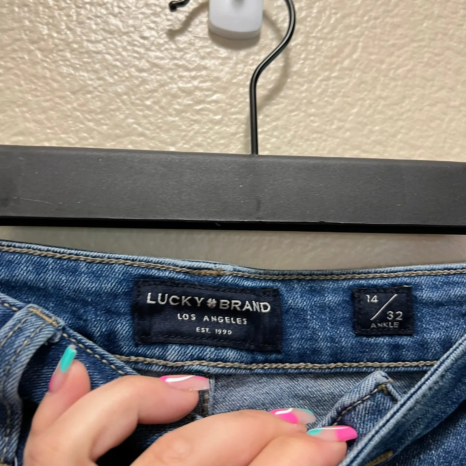 Lucky Brand Low Rise Lolita Skinny Jeans Distressed Stretch Medium Wash Sz 14/32 - Image 6