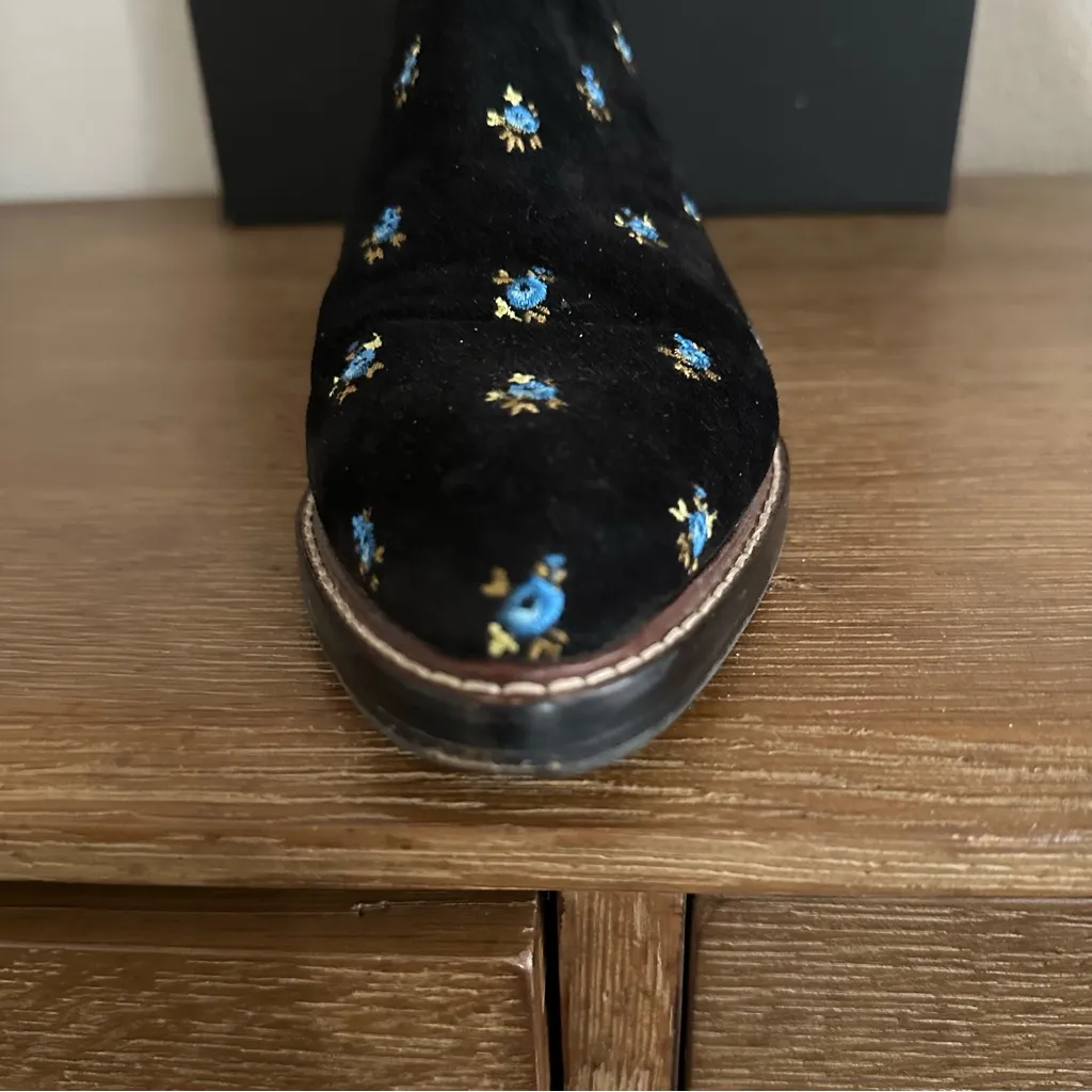 Coach Bowery Black Suede Floral Embroidery Chelsea Ankle Boots Booties Size 10 - Image 13