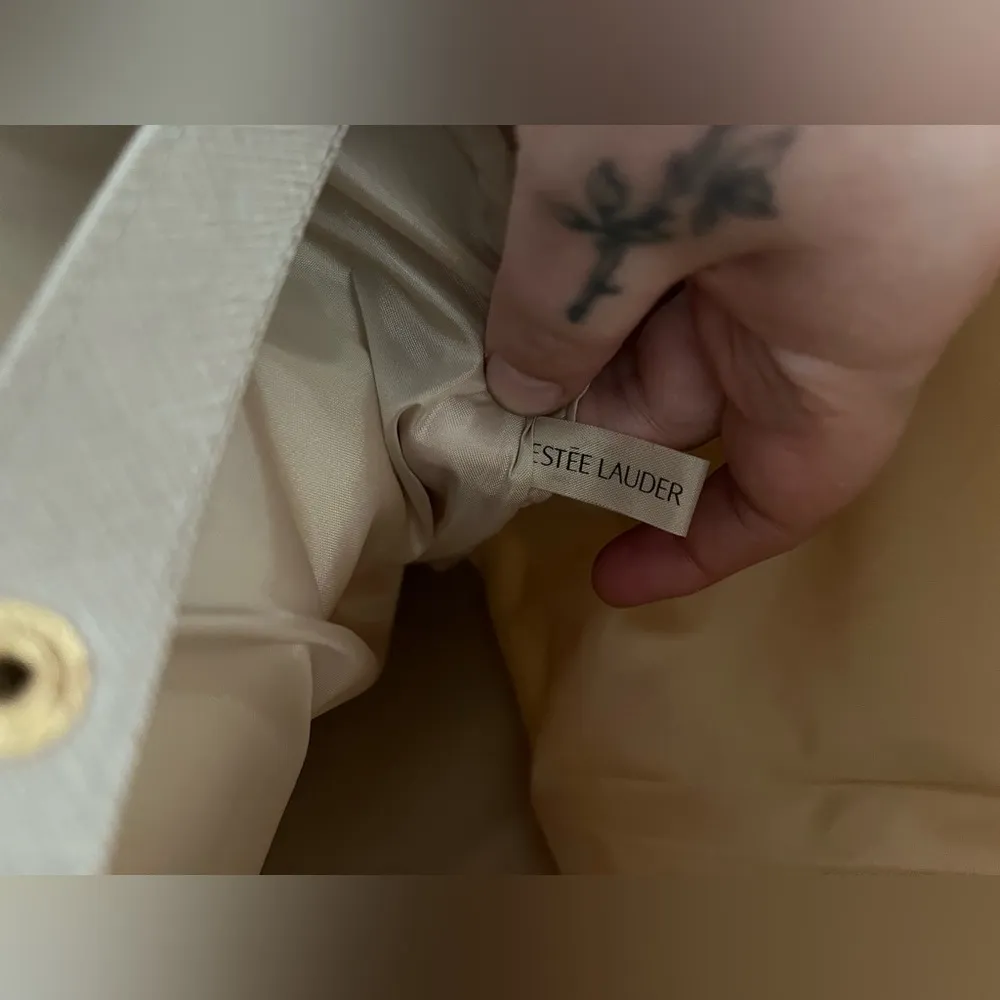 Vintage Retired Estée Lauder Creme Beige Faux Giraffe Print Large Tote Bag - Image 8