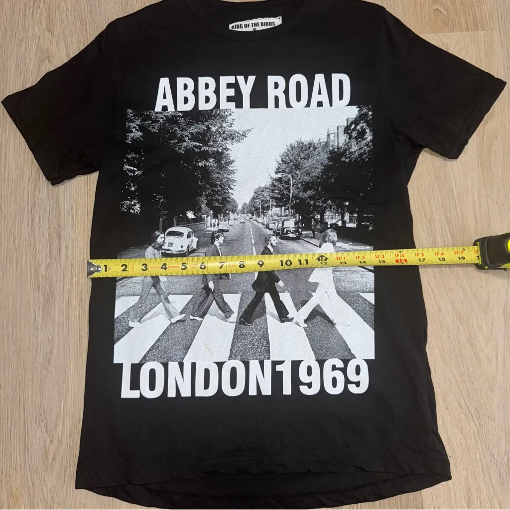 The Beatles Abbey Road 1969 Black Graphic T Shirt - Image 4