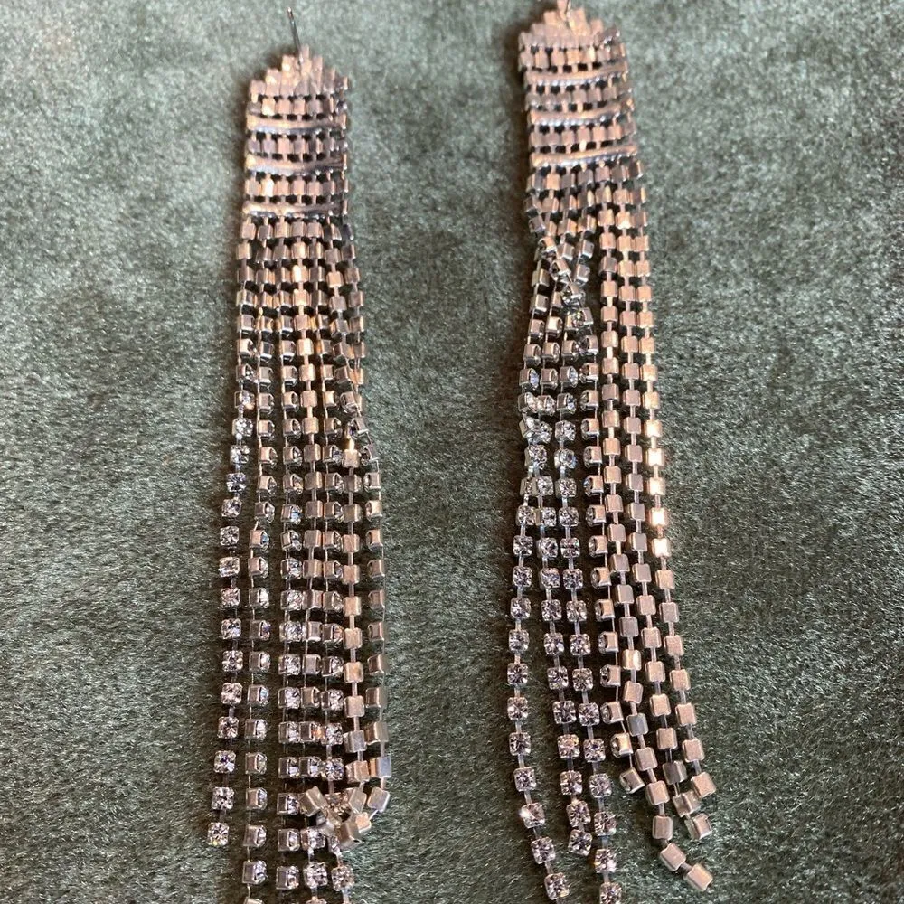 #404 CRYSTAL Raindrop Earrings - Image 5