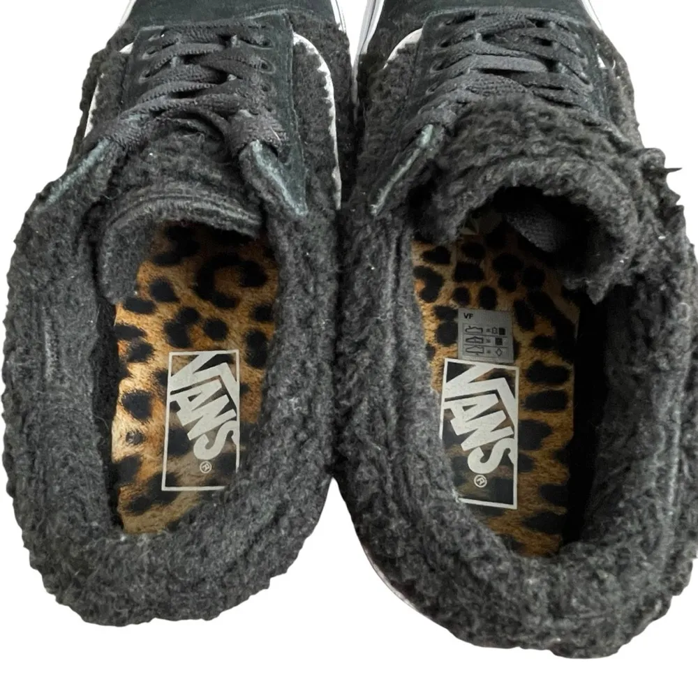 Vans Skate Shoes Black Suede Sherpa Lining Unisex Women’s Size 9 Men’s Size 7.5 - Image 5