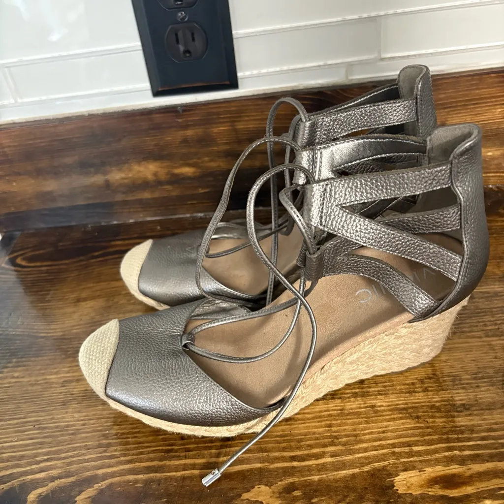 Vionic  Calypso Pewter Lace‎ Up Wedges Size 7 - Image 2