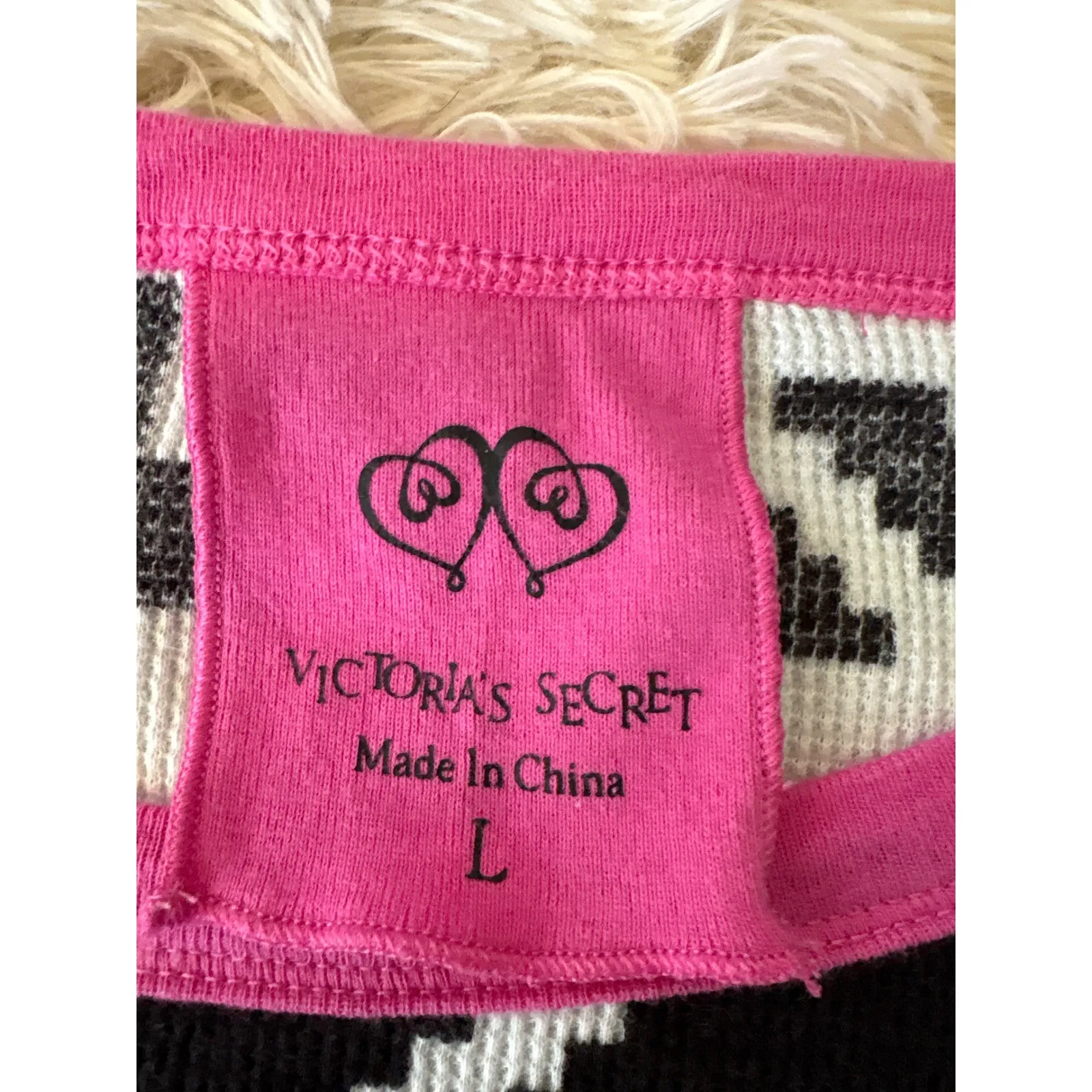 Victoria's Secret Pink Houndstooth Long Sleeve Thermal Top Size L Black White - Image 4