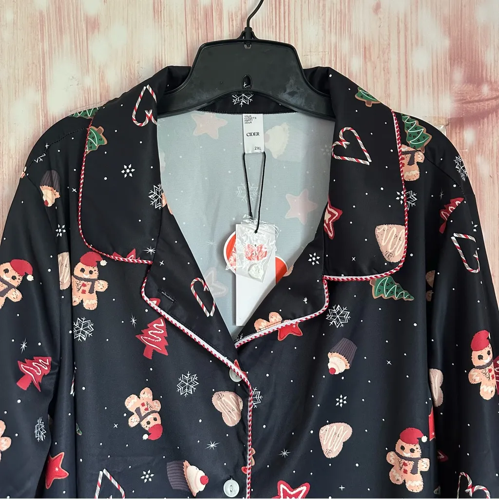 Cider Black Holiday Print Satin Pajama Top - Image 4