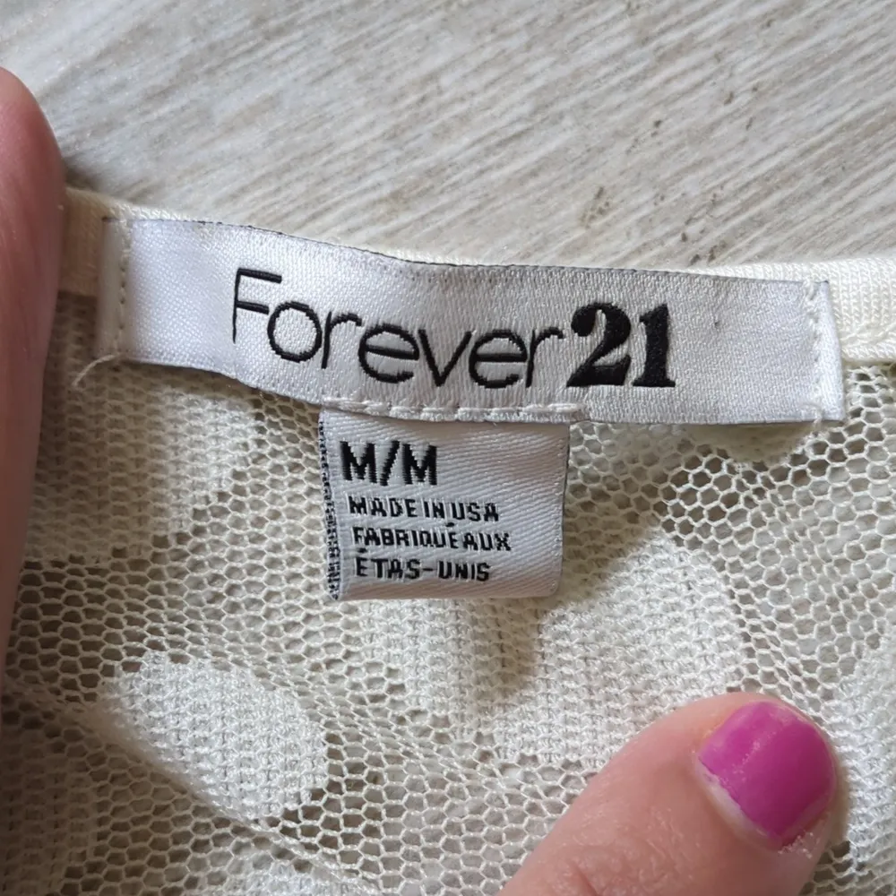 Forever 21 Short Sleeve Polka Dot Blouse - Image 11