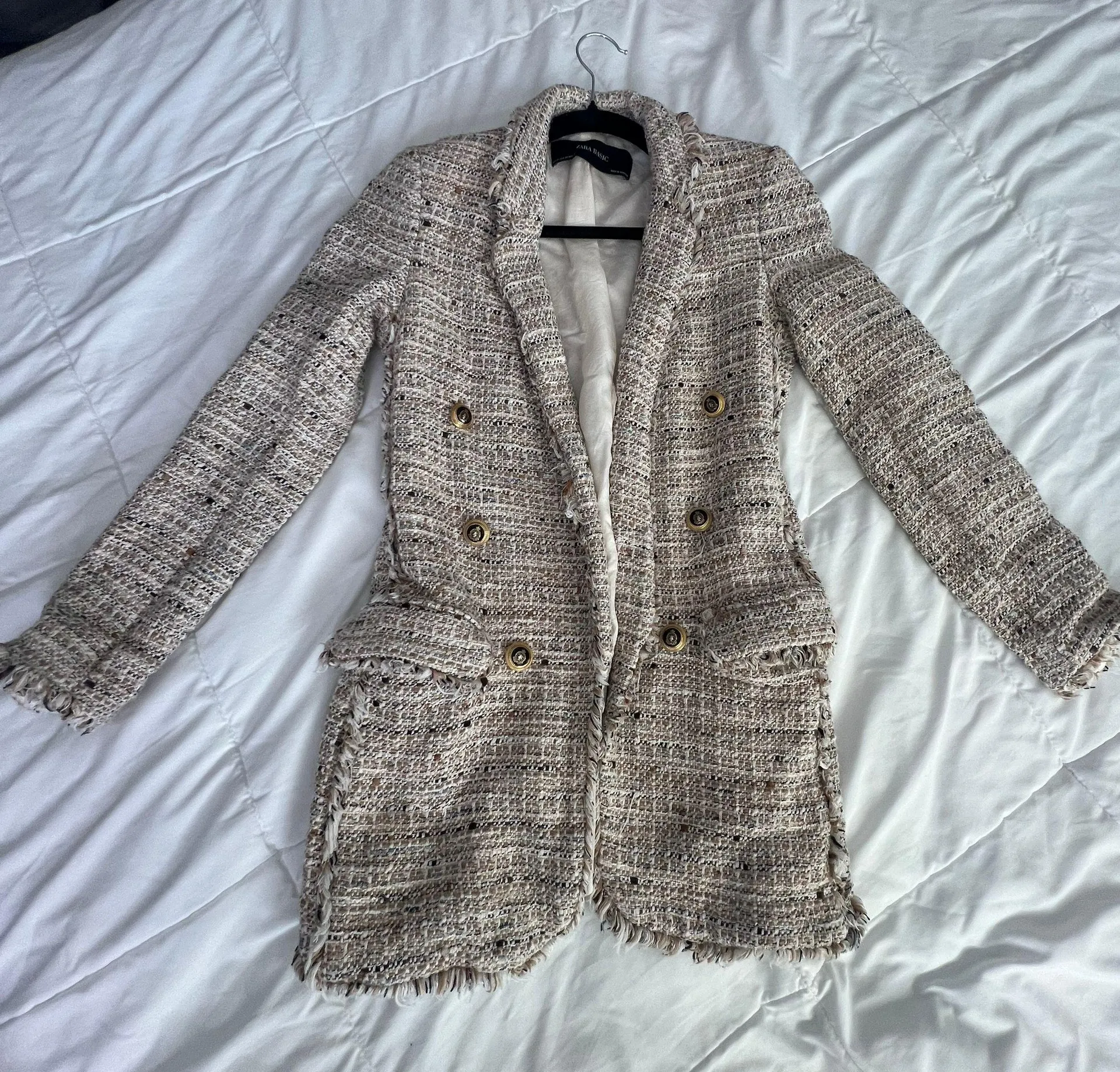 cream open front gold button tweed long sleeve blazer jacket XS - Image 6