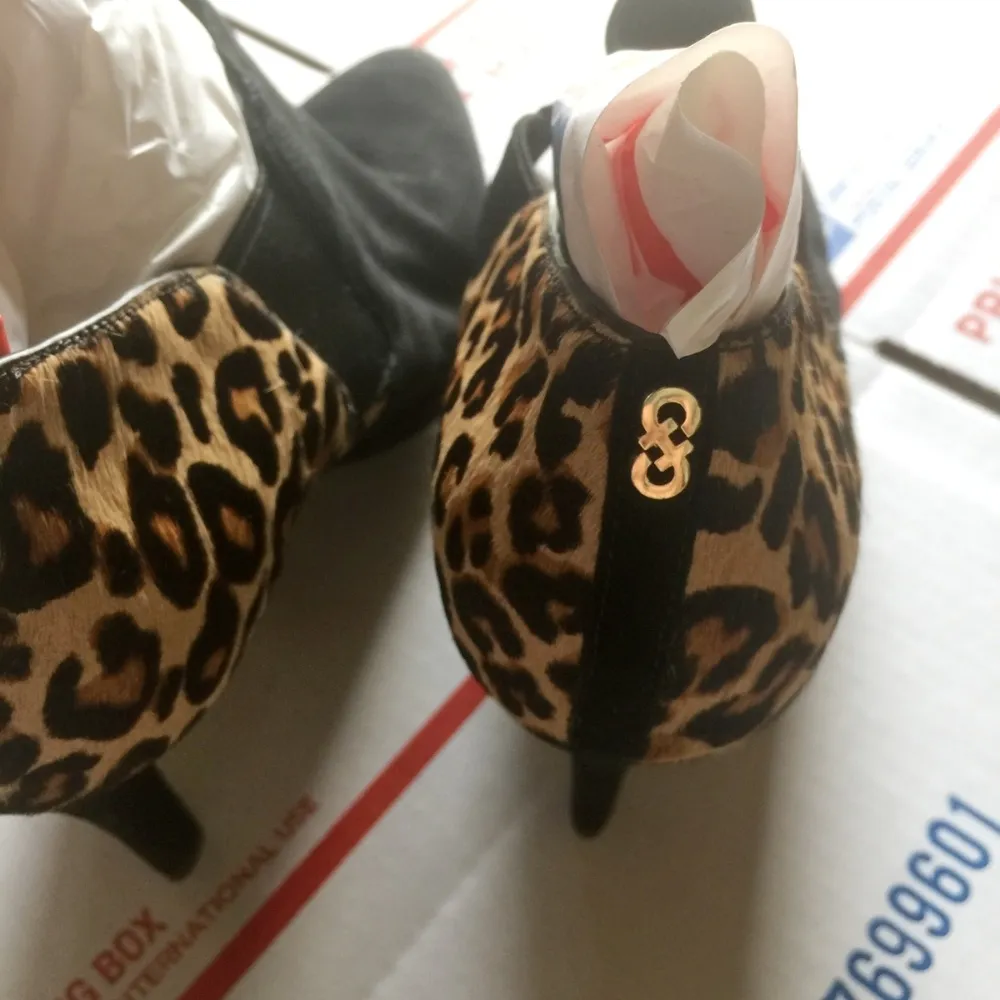 NEW Cole Haan women's size 9.5 cheetah dyed fur suede heel pumps NWD minor flaws - Image 4