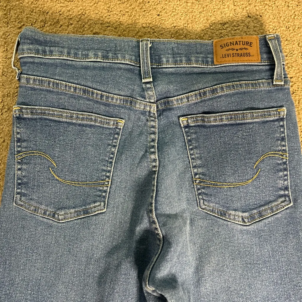 Signature by Levi Strauss Heritage High Rise Straight Distressed Jeans 6/W28 - Image 10