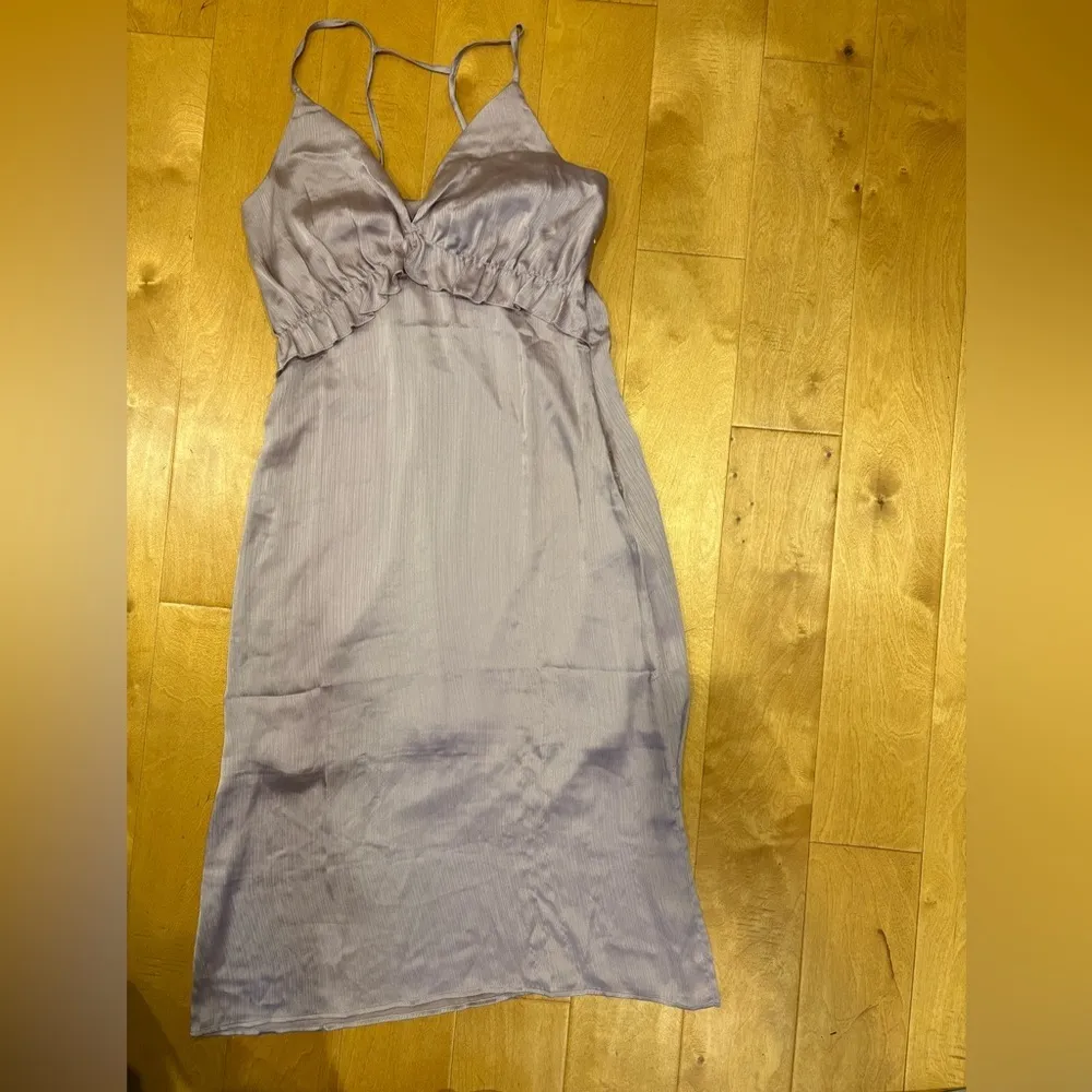 nWT new Y.A.S. asos Nirvana strappy satin cocktail dress midi lilac L - Image 3