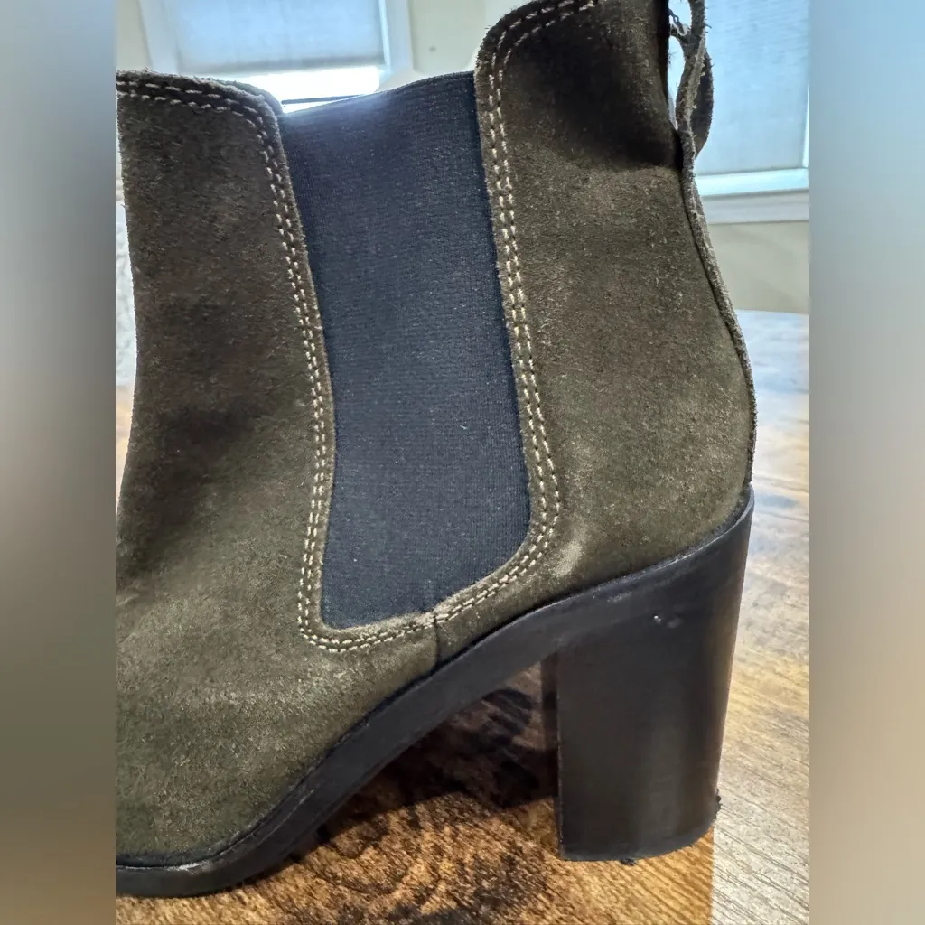 🇪🇸 Suede Chunky Booties sz 39 woman’s olive green - Image 12