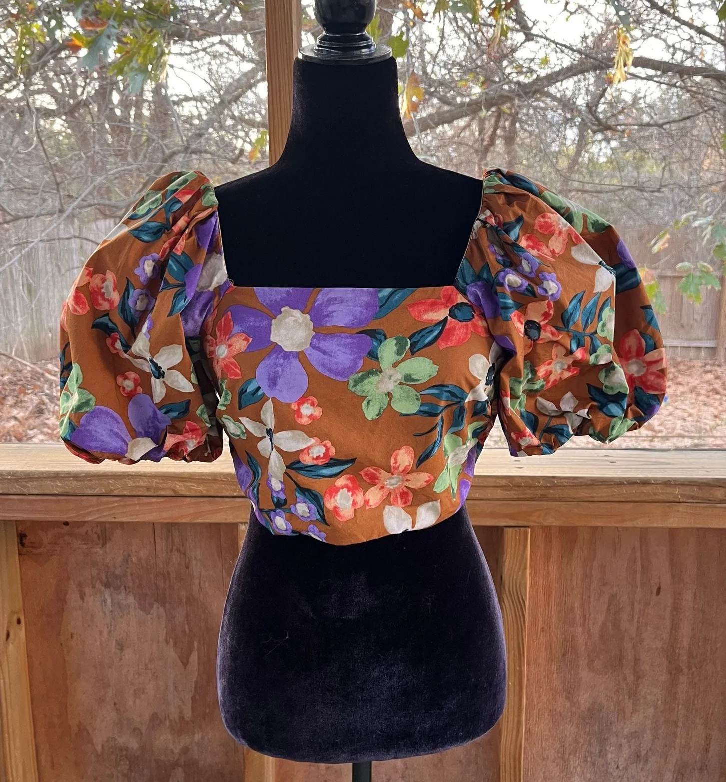 Current Air Los Angeles Women's Brown Floral Puff Sleeve Crop Top Size S - Image 1