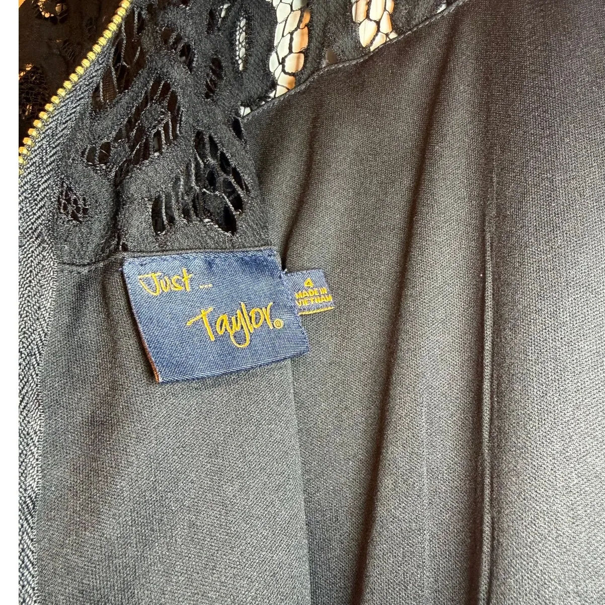 Curtsy: Shop & Sell Top Trends