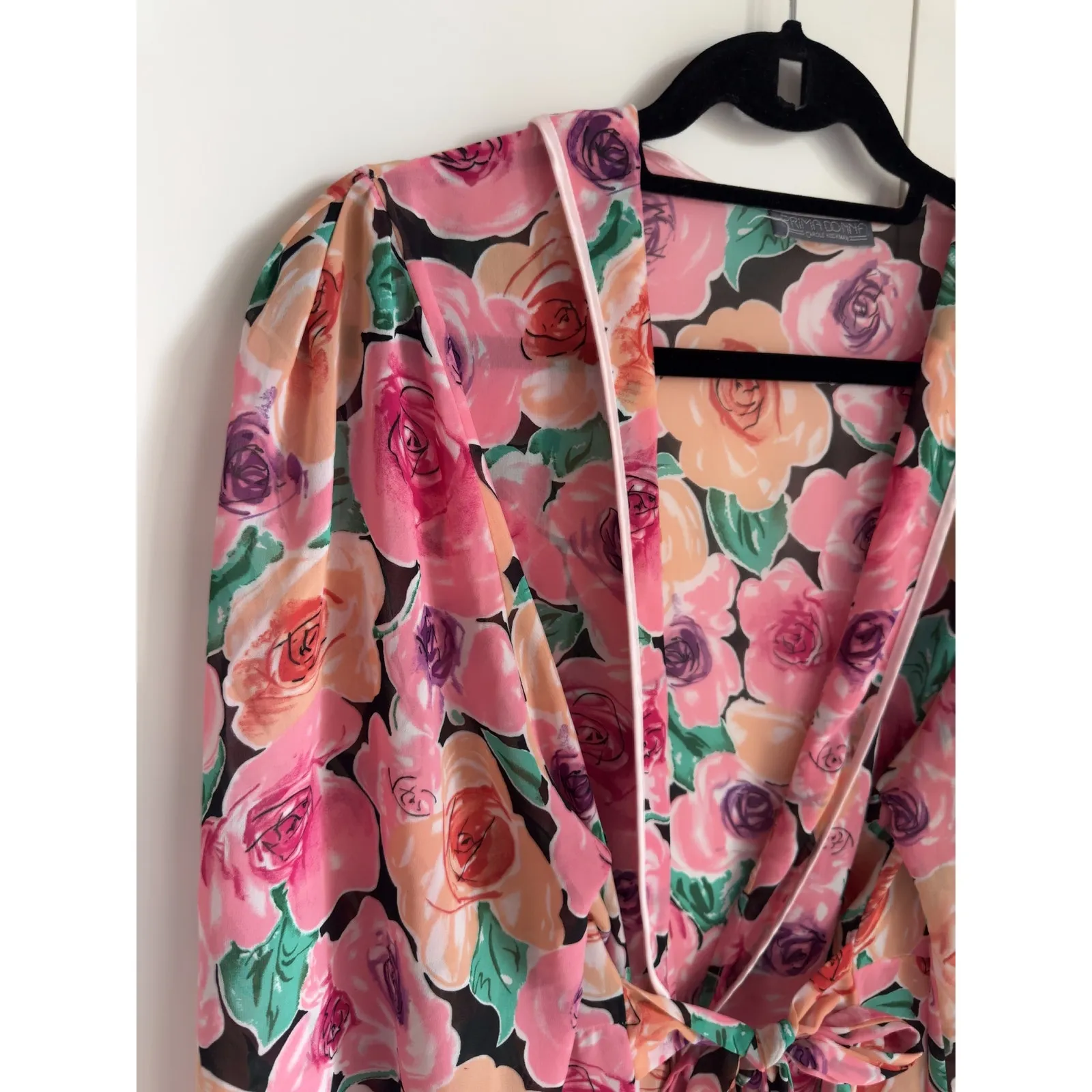 Womens Floral Print Satin Robe Size Medium Short Semi Sheer Bourdoir Photo Pink - Image 7