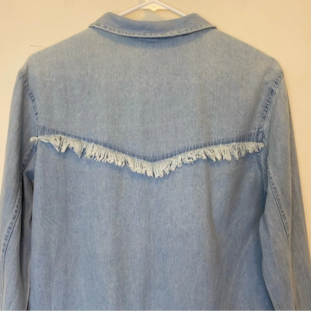 ROLLA’S Frayed Fringe Detail Denim Button Down Shirt Light Vintage Blue Medium - Image 9