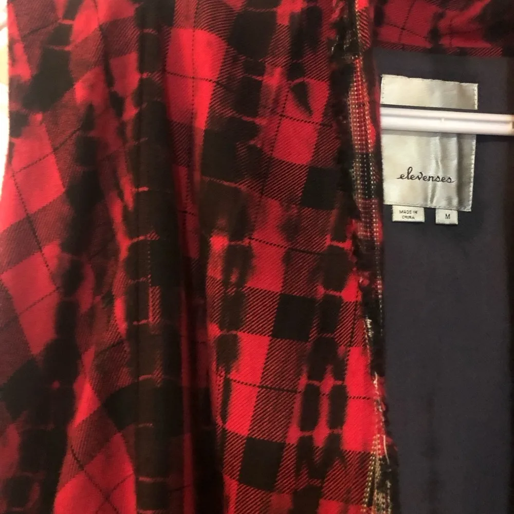 ANTHROPOLOGIE Elevenses Roxanne Vest in Red Plaid Waterfall Size M - Image 10