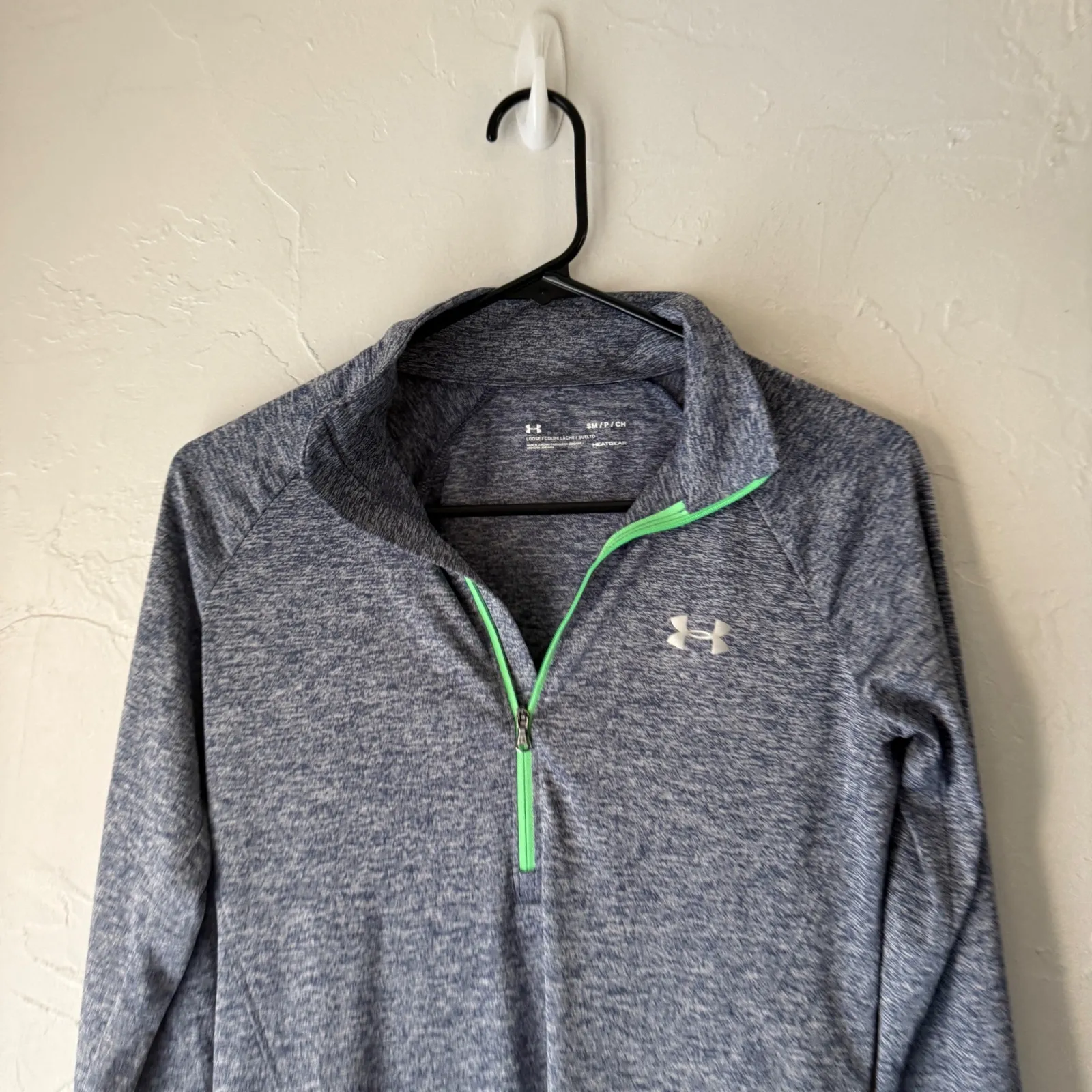 Under Armour HeatGear Women's Blue Loose 1/4 Zip Long Sl Athletic Top Small - Image 2
