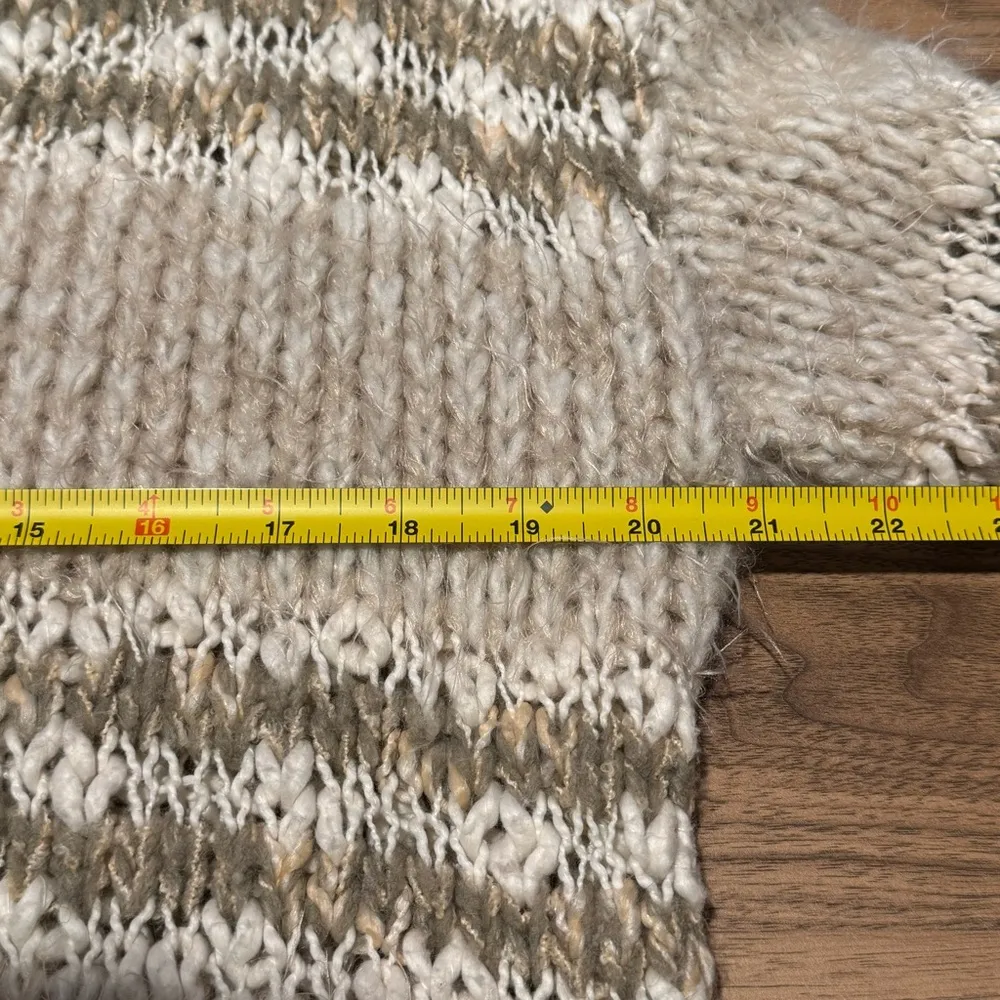 Free People Linus Striped Eyelash V-Neck Pullover Sweater M Oversized Cozy NWOT - Image 6