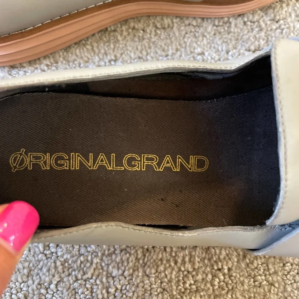 Cole Haan Original gran Gray Leather Criss Cross Weave Loafers - Image 4