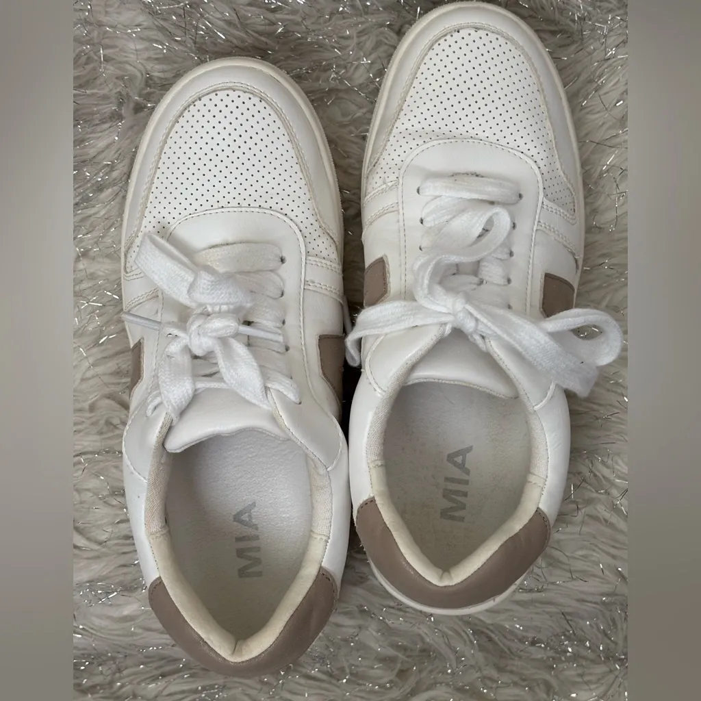MIA White and Tan Casual Women’s  Krew WCE Malta Sneakers Size 7 - Image 10
