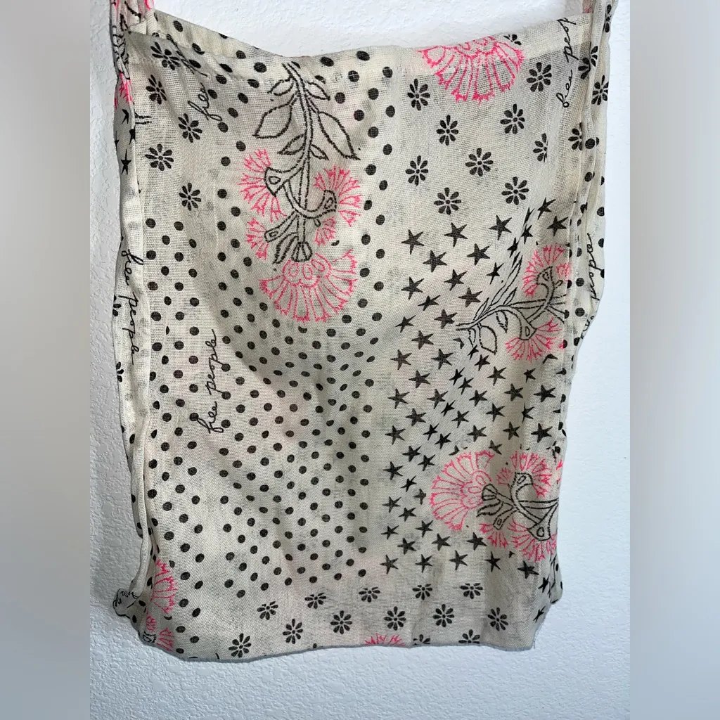 Free People Lightweight Hippie Floral Beachy Linen Semi Sheer Shopper Tote Bag - Image 5