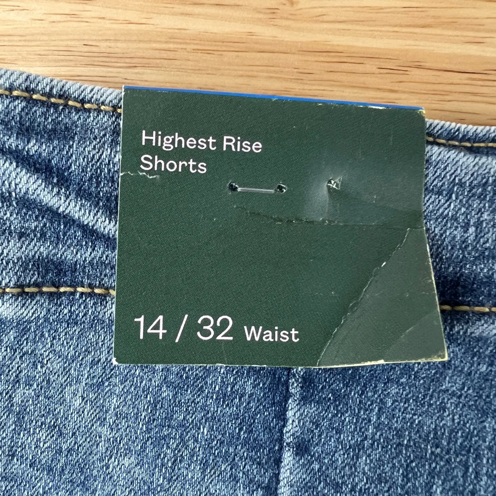 Wild Fable Women's Medium Wash Super-High Rise Jean Shorts - Size 14 - NWT - Image 4