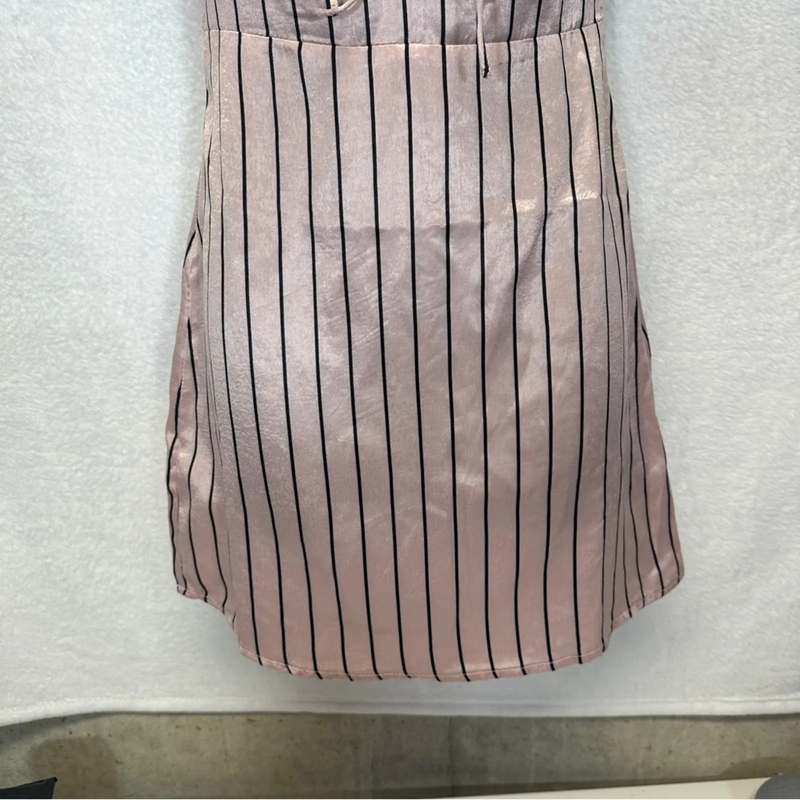 Urban Outfitters Lioness On The Line Off-The-Shoulder Mini‎ Dress Size XS - Image 5