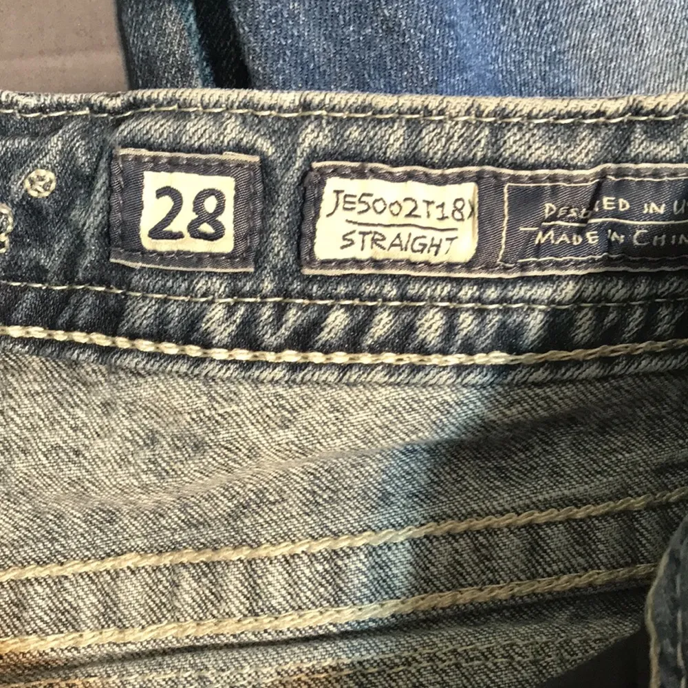 Miss me ladies distressed medium wash straight denim jeans size 28 - Image 12