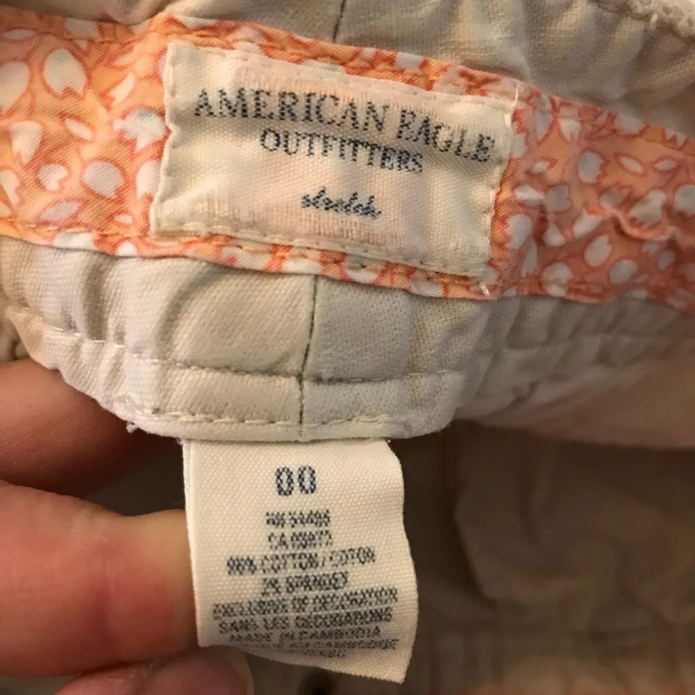 American Eagle Khaki Cream Tan Shorts Size 00 - Image 3