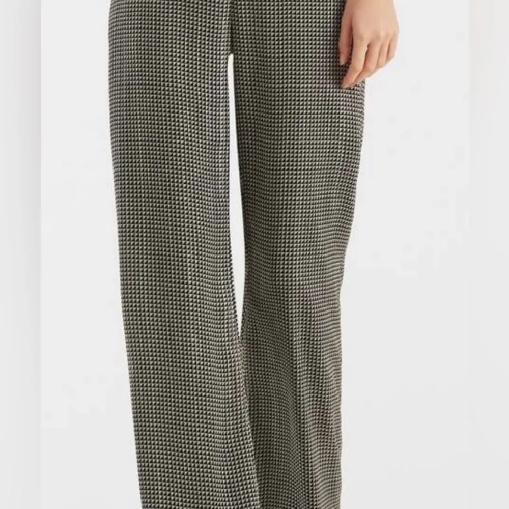 NWT Sachin & Babi Cora Pants Size 4 - Image 2