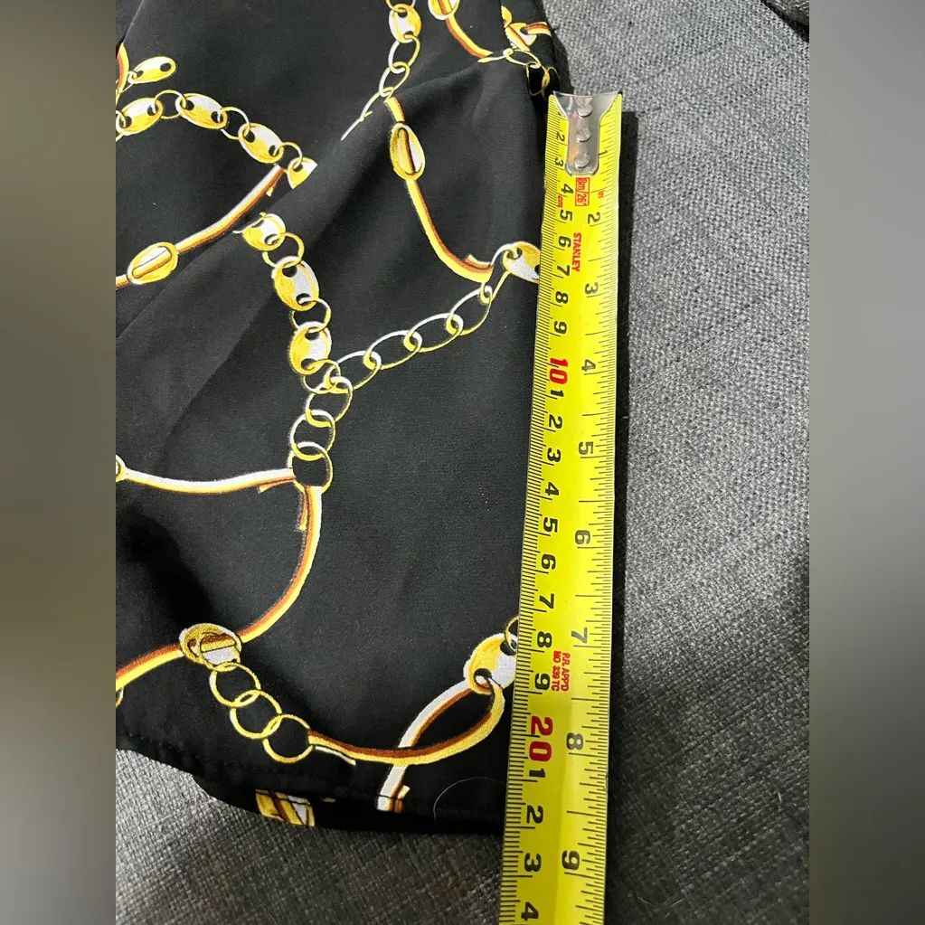 Leyden Women's Blouse Intense Black Size L
Chain Print V - Image 6