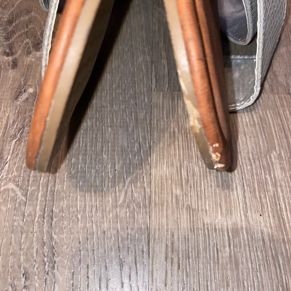 Breaker Slide Sandals Womens Size 11 Gray Silver Reptile Slip On - Image 7