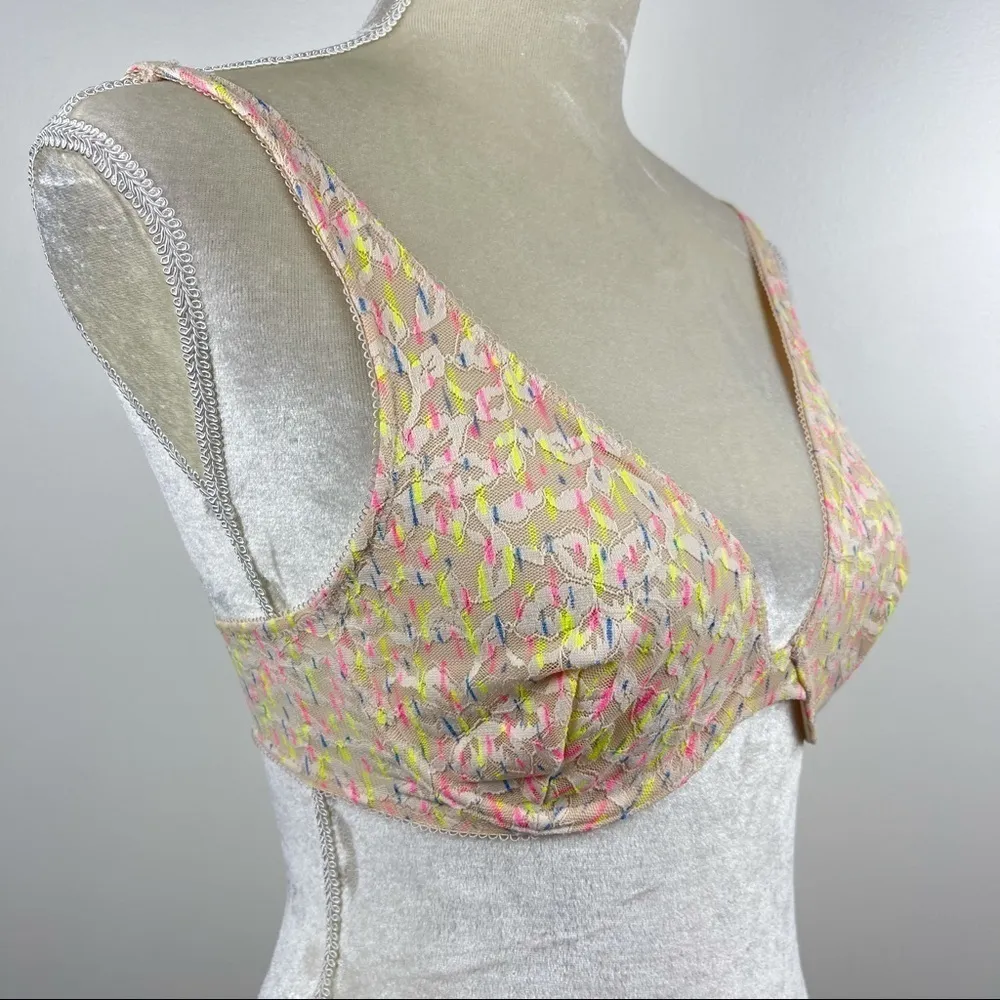 Lace Bralette Bra Size S - Image 3