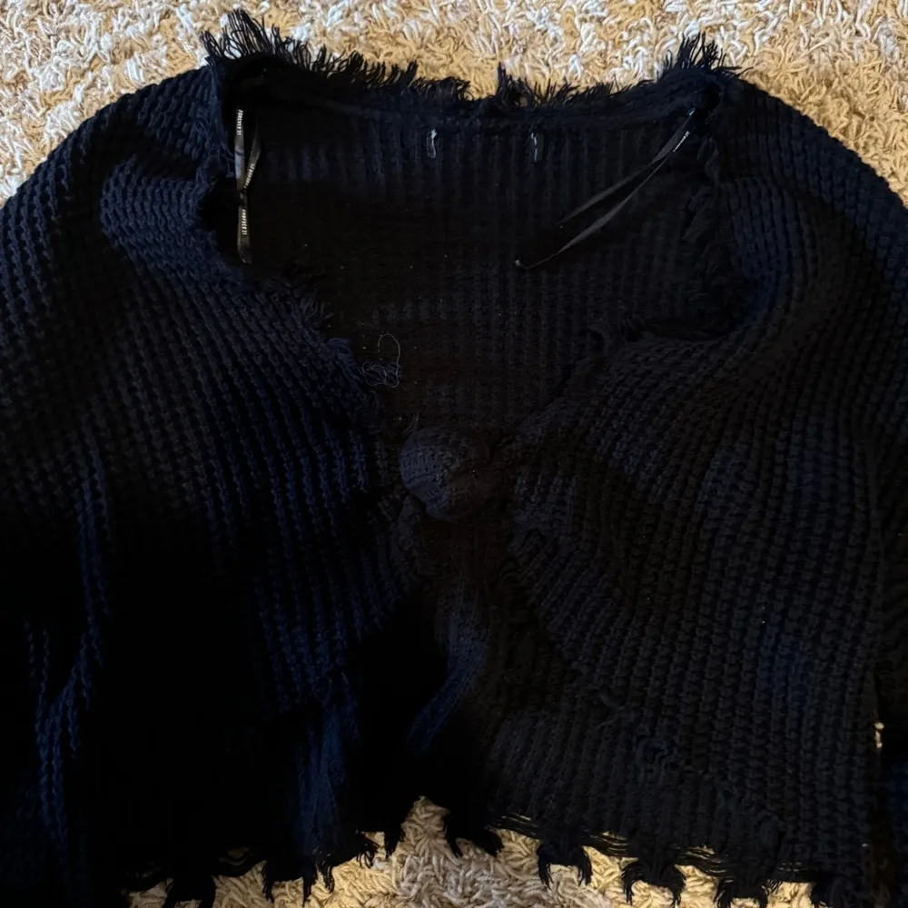 Black Knot Knit Sweater - Image 3