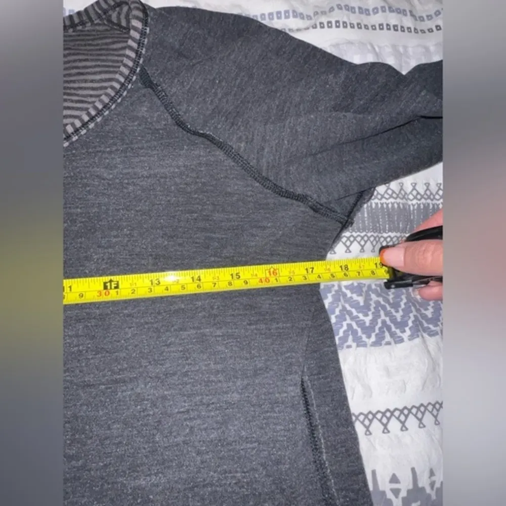 Lululemon Reversible Long Sleeve Top size M‎ - Image 2