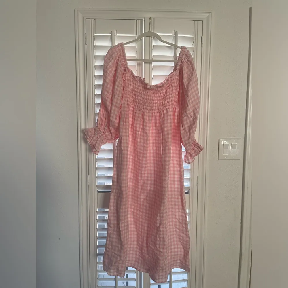 NWT Sleeper Atlanta Gingham pink dress size large midi off shoulder smocked top - Image 2
