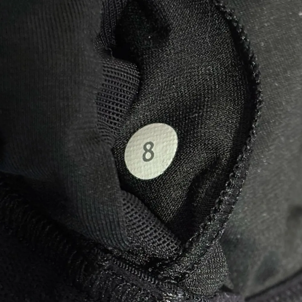 Women’s Lululemon gray black Run Back On Track tank top size 8 - Image 10