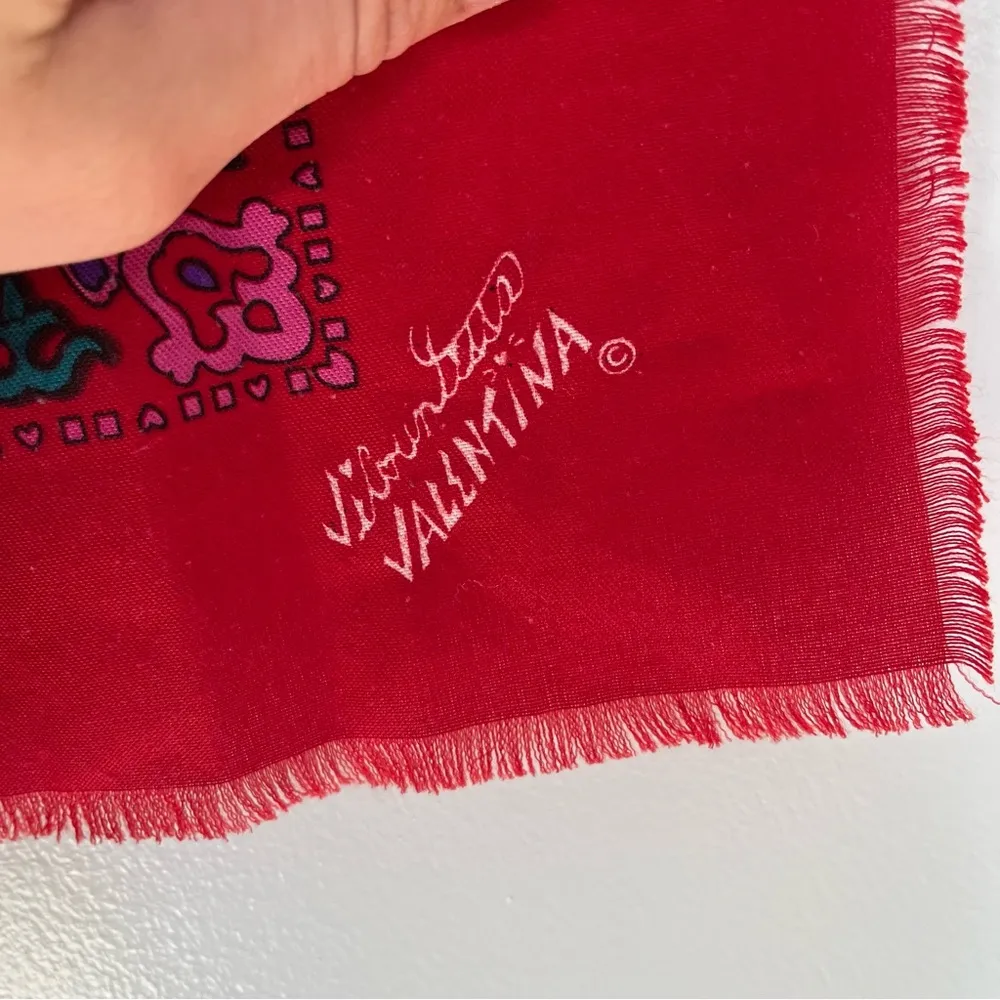 Vintage 80s Vicountessa Valentina scarf red purple floral paisley green shawl - Image 3