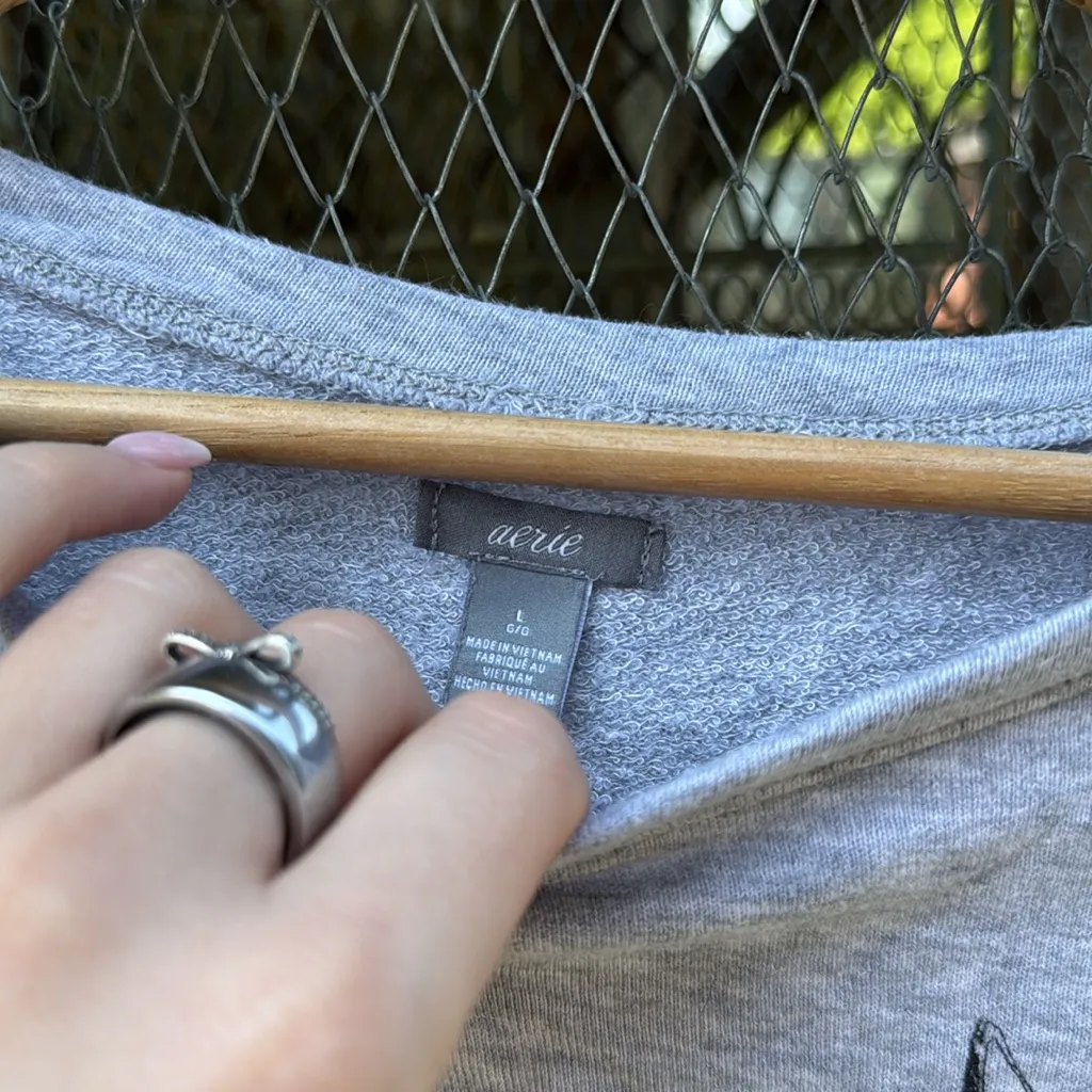 Aerie Gray Long Sleeve 'Princess most of the time' Crop Top Large - Image 3