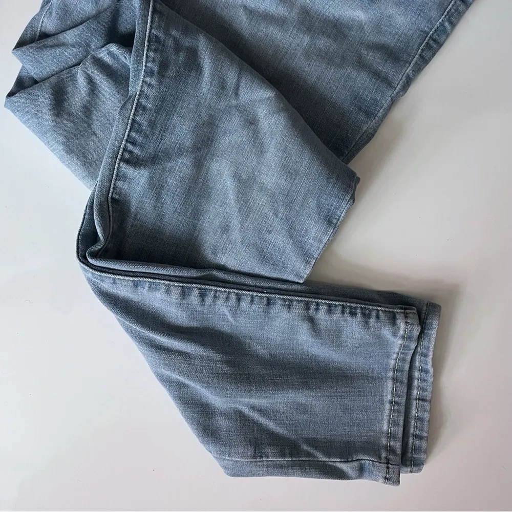 Levi's • 311 Shaping Skinny Light Blue Jeans - Image 4